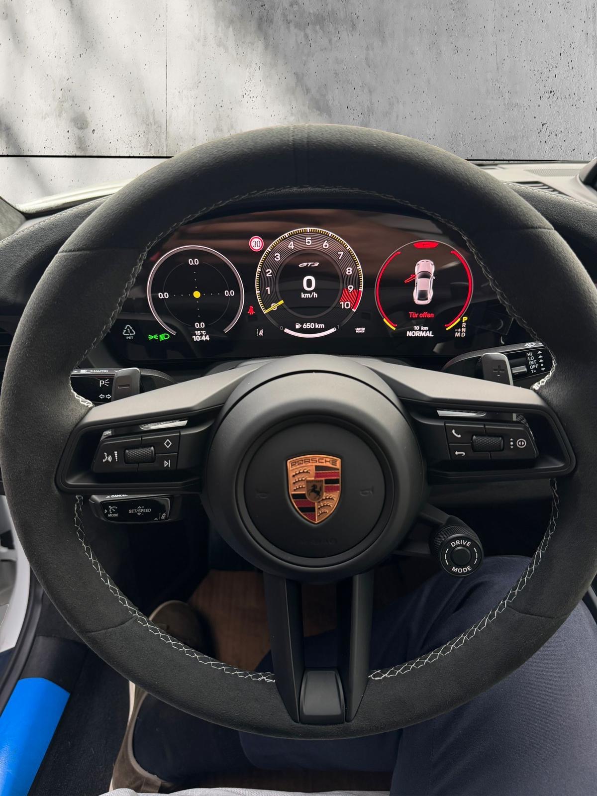 Porsche 911 GT3 steering wheel